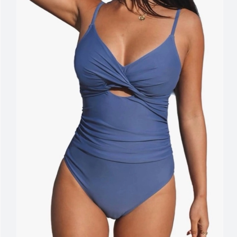 NWT Cupshe Women's Twist Front Slate Blue Cutout One Piece Swimsuit / Size small